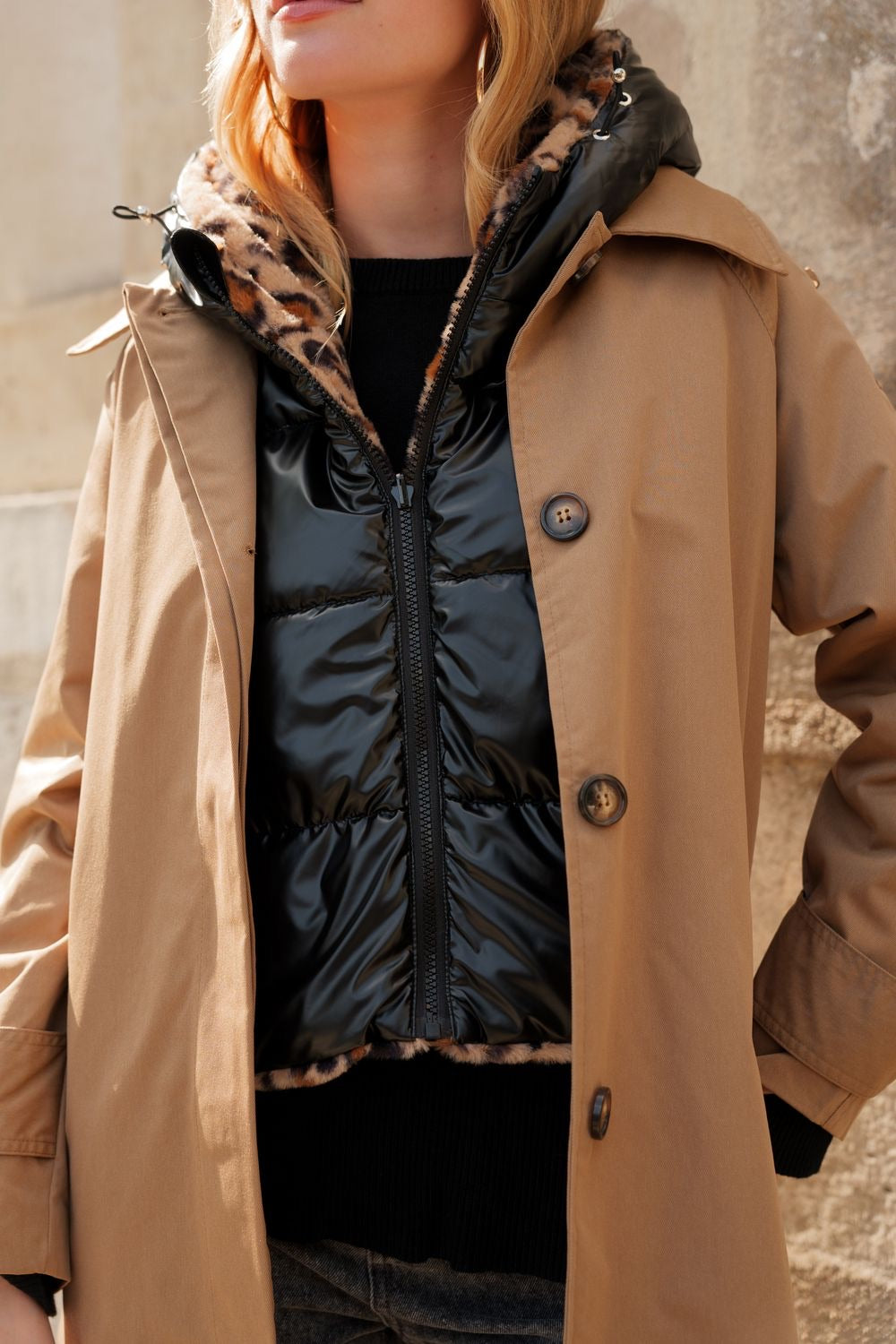 Capuche amovible et réversible