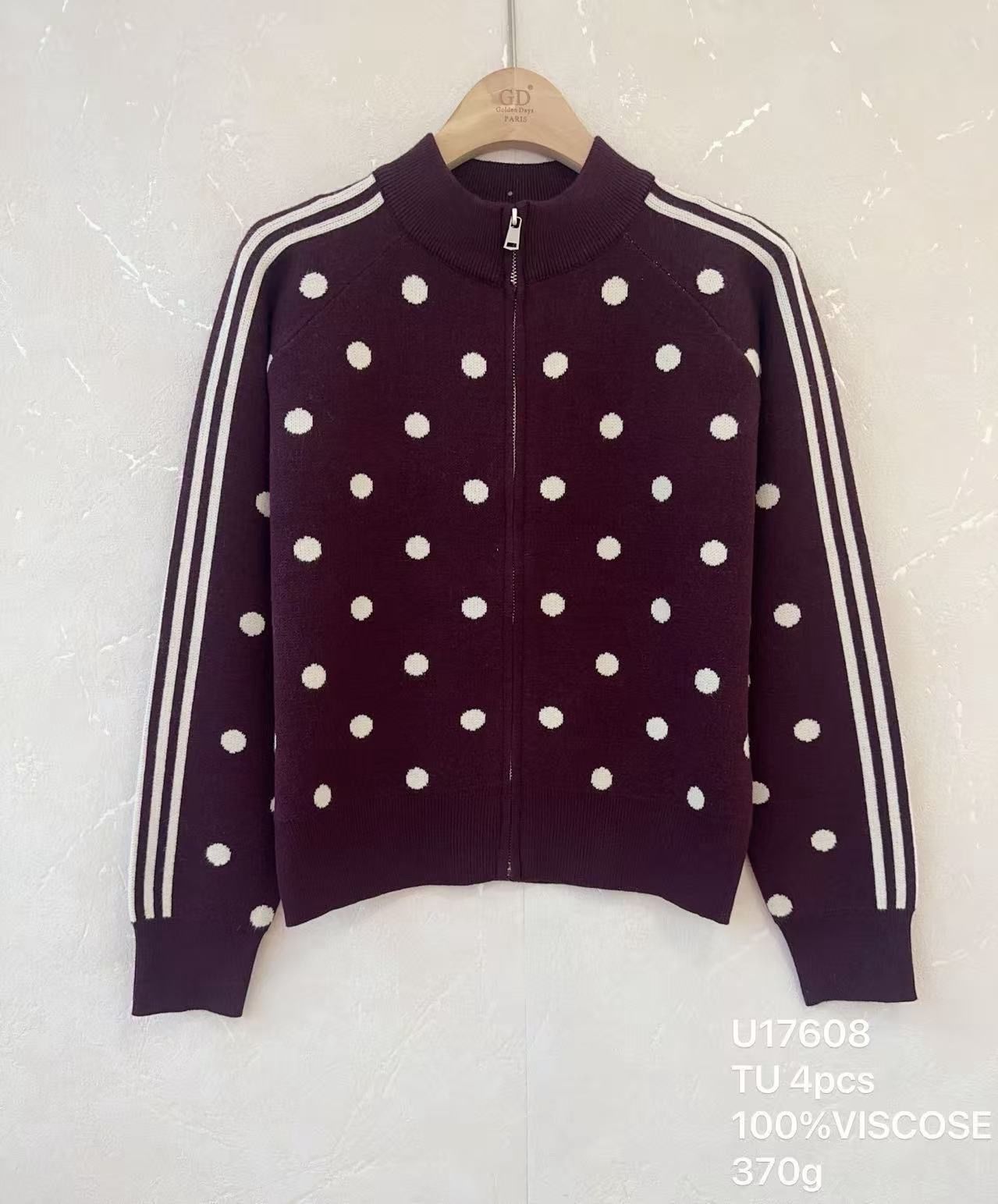 Gilet à pois aubergine